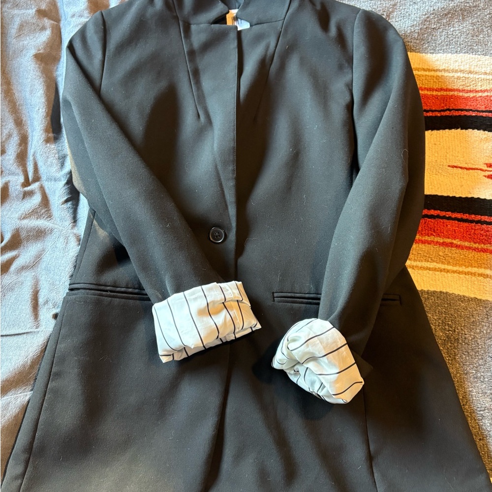 Gap Charcoal Blazer With Subtle Pattern - image 3